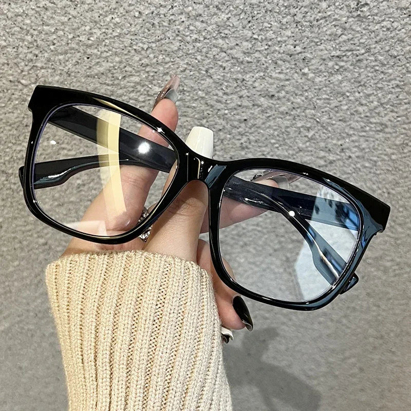Women’s Fashion Anti-Blue Light Glasses | Stylish Eye Protection