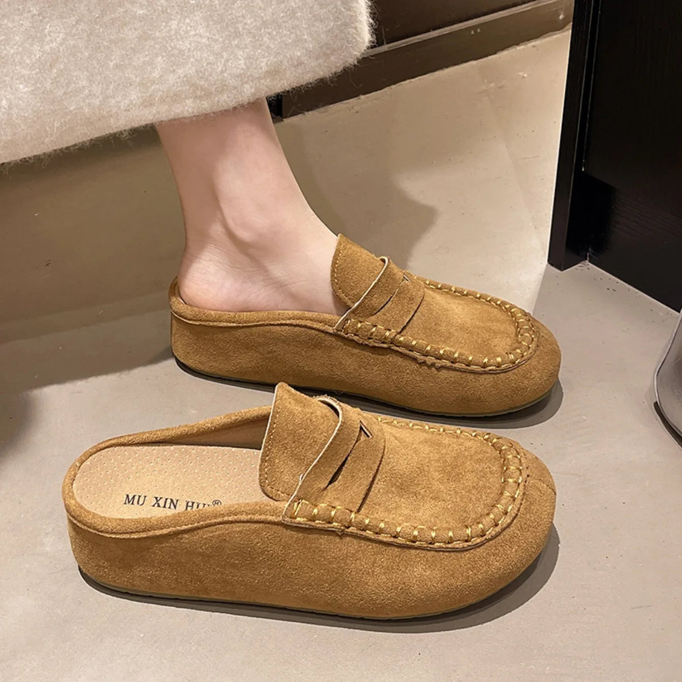 Women's Retro Anti-Slip Slippers | Cozy Flat-Bottomed Footwear