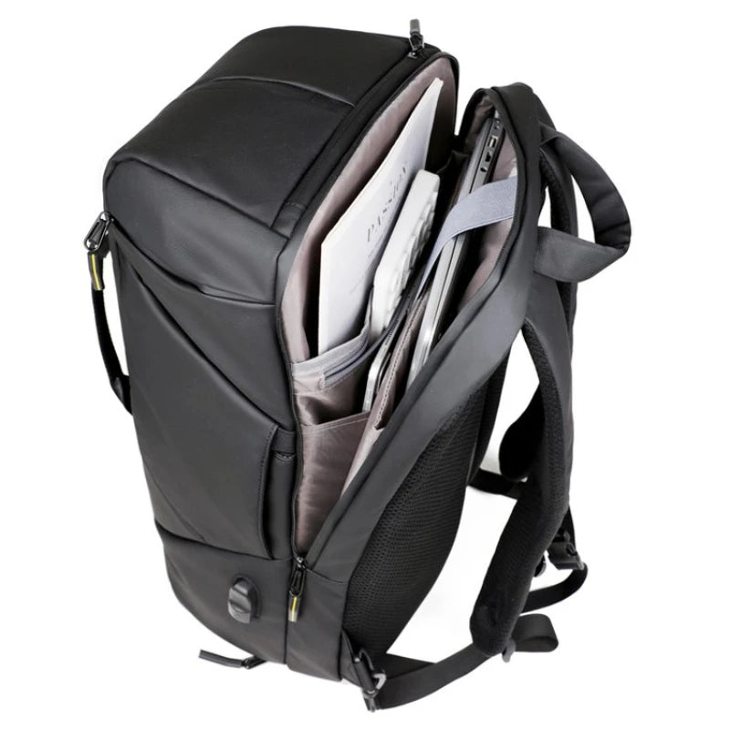 Men's Large Capacity Business Commuting Laptop Backpack
