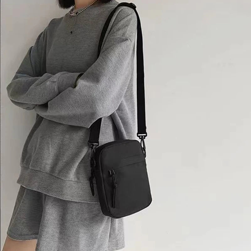 Unisex Lightweight Single-Shoulder Crossbody Bags for Everyday Use