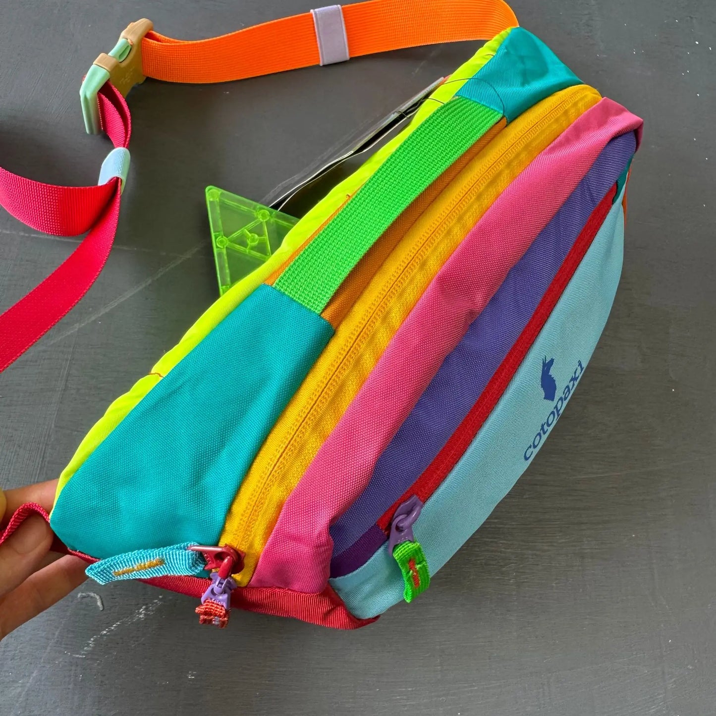Unisex Outdoor Sports Chest Bag | Versatile and Stylish Crossbody Bag