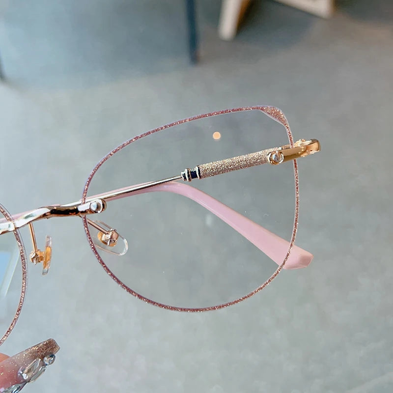 Stylish Photochromic Eyeglasses | Eye Protection & Comfort