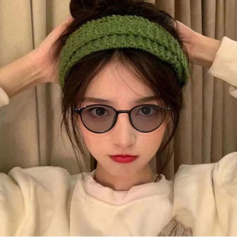 Stylish Photochromic Myopia Glasses for Women | Lightweight Comfort
