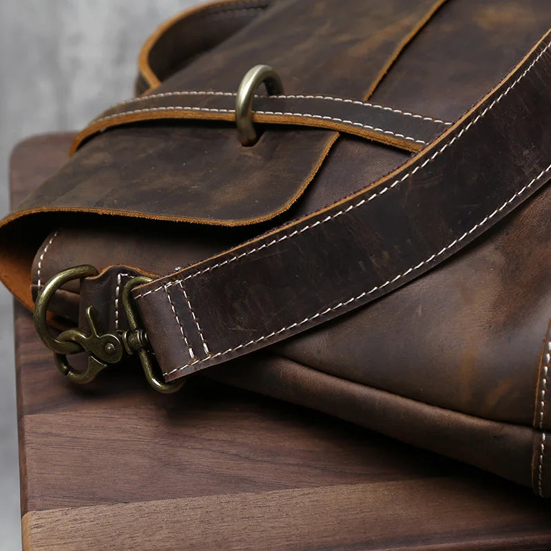 Retro Leather Commuter Handbag | Stylish & Versatile Bag for Men