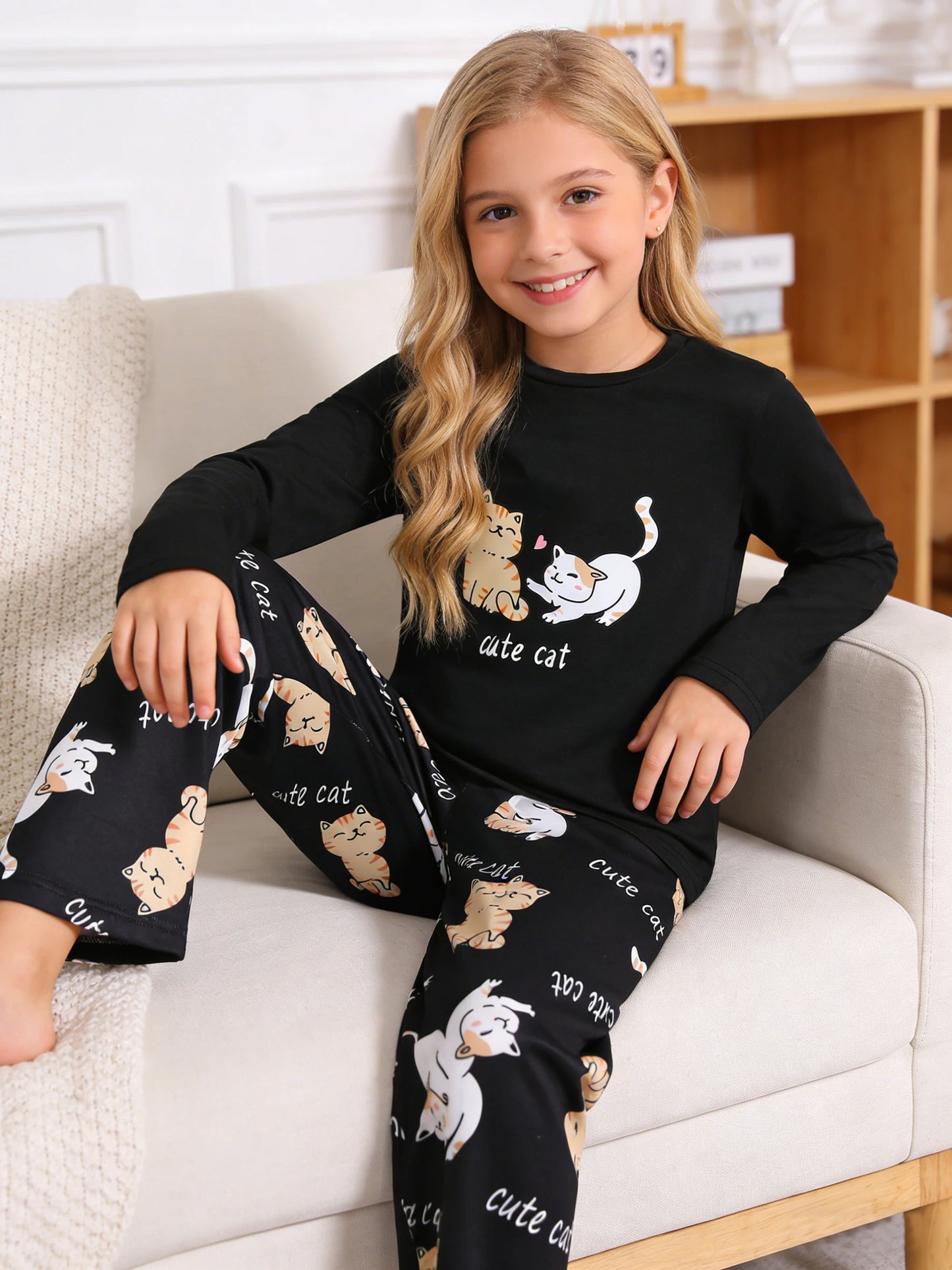 Cute Cat Long-Sleeved Girls' Pajama Set for Home Wear
