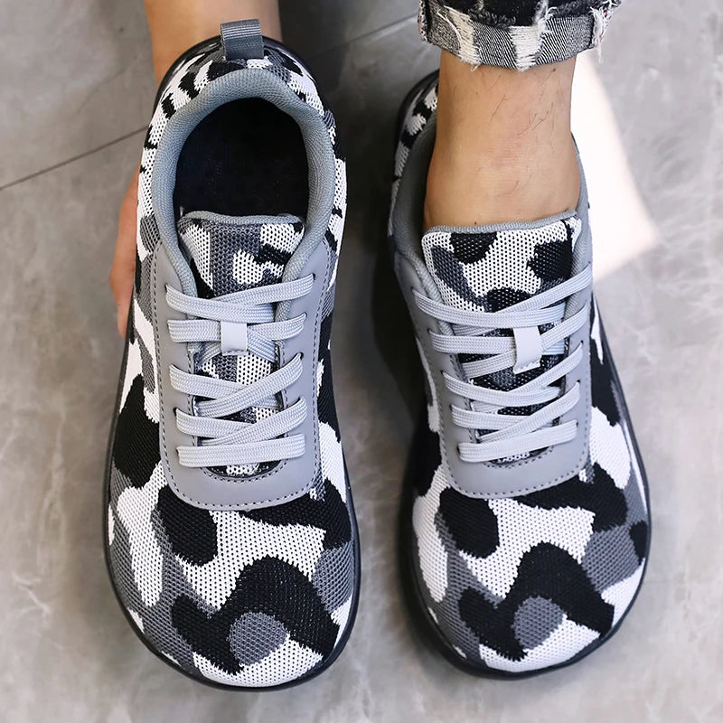 Comfortable Men's Loose Fit Sneakers | Versatile All-Season Shoes