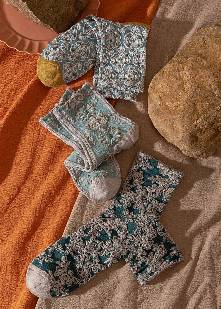 Elegant Flower Embroidery Women Socks | Kawaii Retro Style