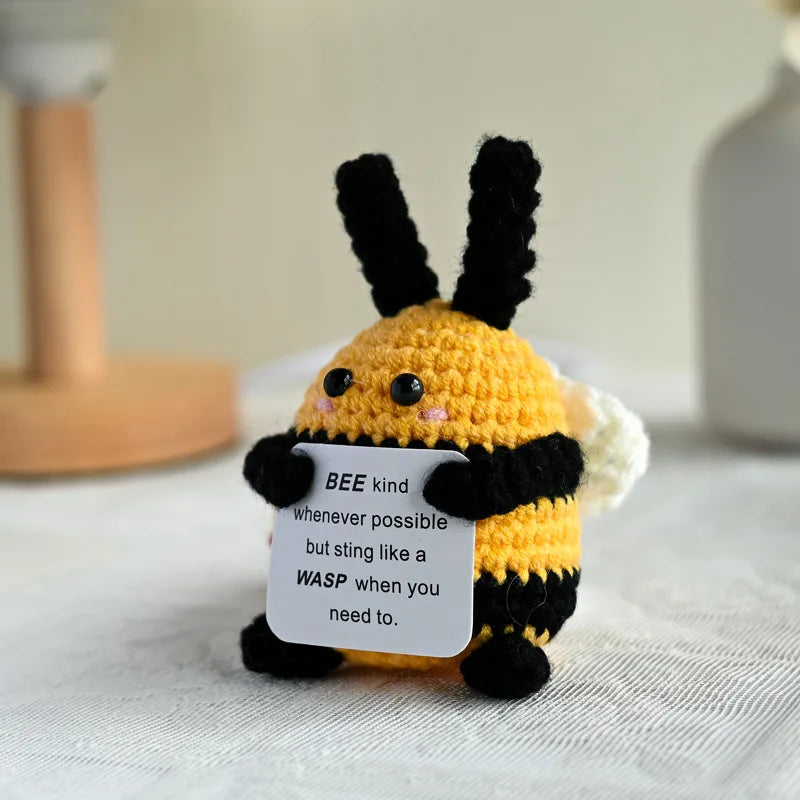 Muñeco de tiburón de ganchillo hecho a mano | Regalo de decoración del hogar con energía positiva