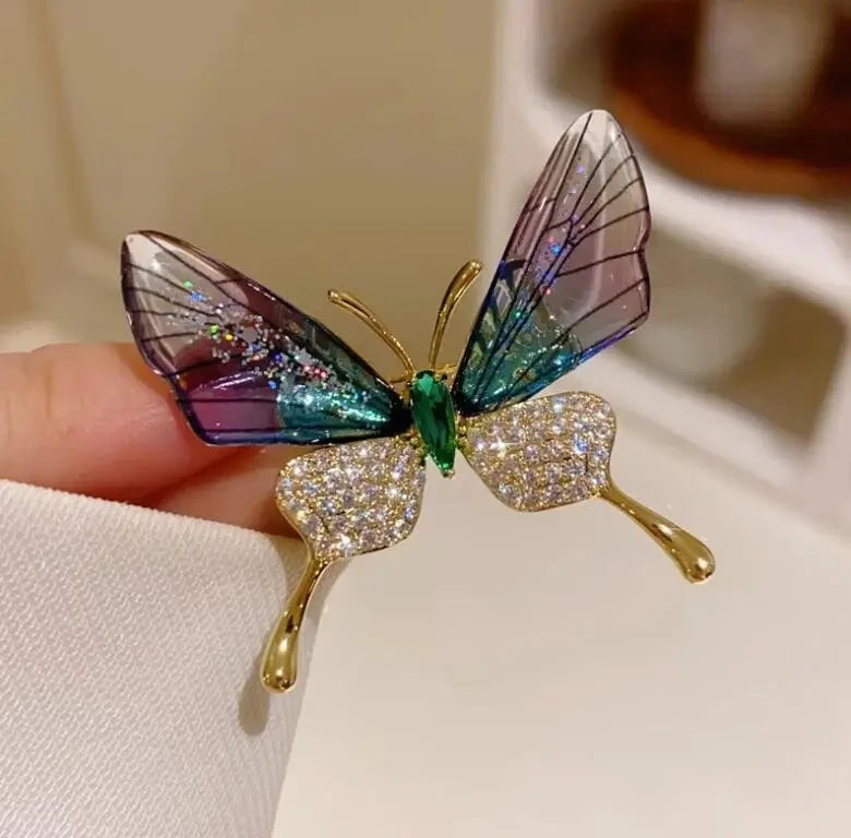 Elegant Gold Color Rhinestone Shovel Brooch for Stylish Accessory