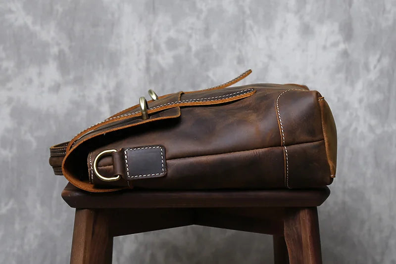 Retro Leather Commuter Handbag | Stylish & Versatile Bag for Men