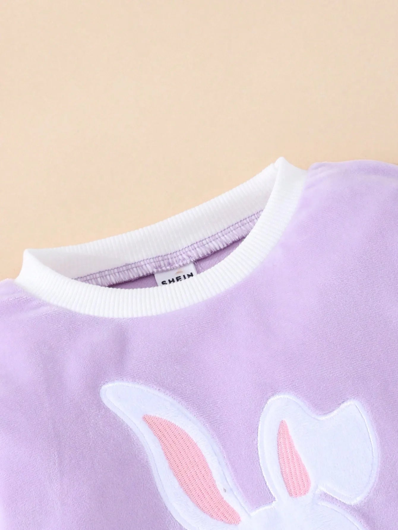 Bonito traje cálido bordado de conejo para bebé niña | Conjunto de 3 piezas
