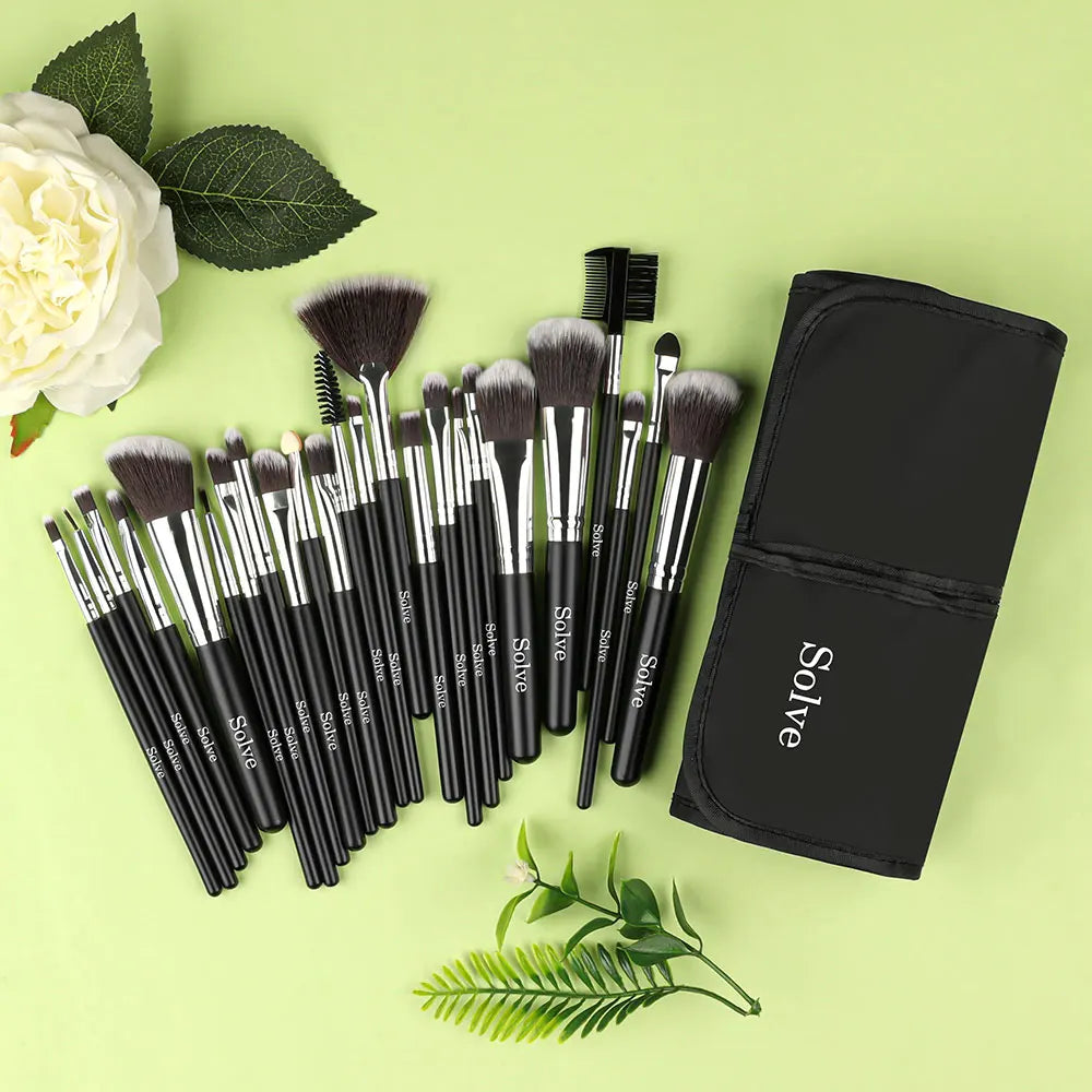 24 Piece Makeup Brush Set – Soft Bristle Synthetic Brushes with Wood Handles for Foundation, Blush, Eyeshadow, Powder & Blending – Full Face Beauty Tools