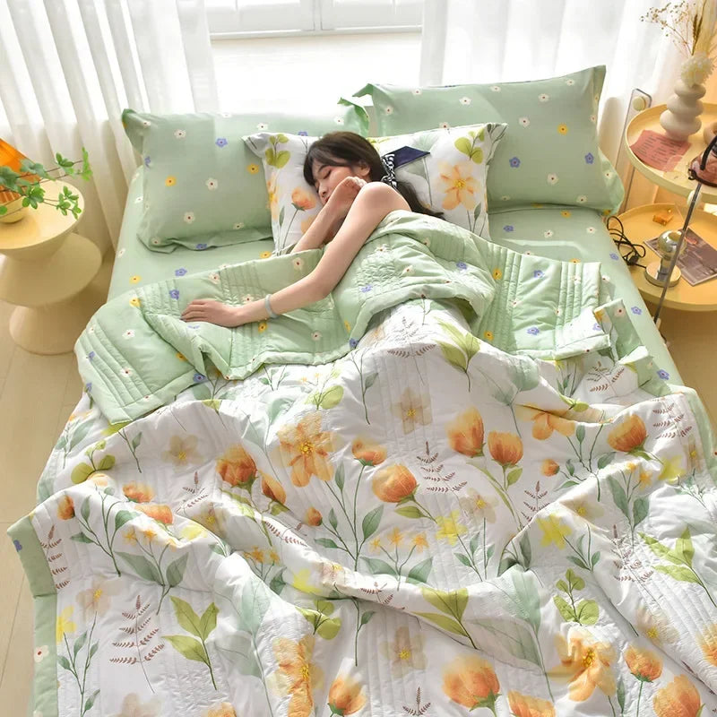 Lightweight Breathable Summer Quilt | Soft Comfortable Blanket