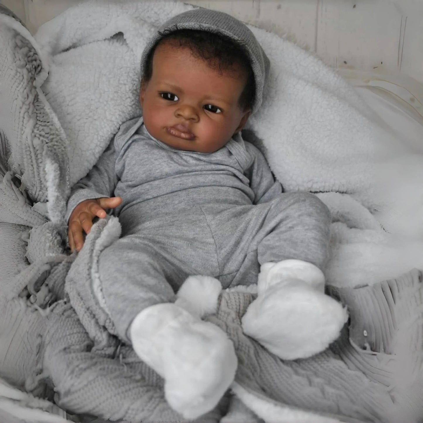 Muñeca Reborn de 19 pulgadas de piel oscura | Juguetes de muñeca realistas hechos a mano