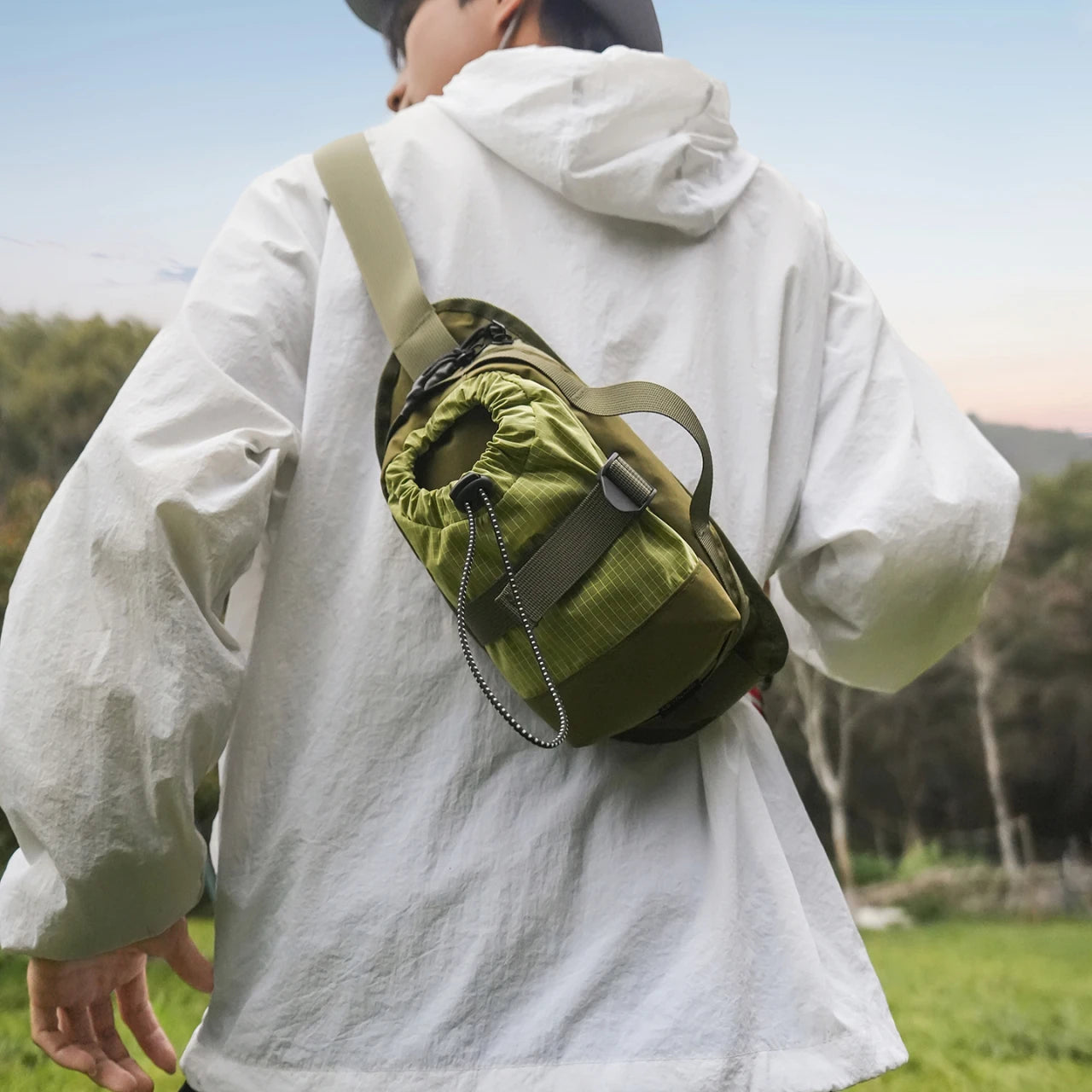 Unisex Crossbody Bag – Minimalist Design for Hiking & Climbing