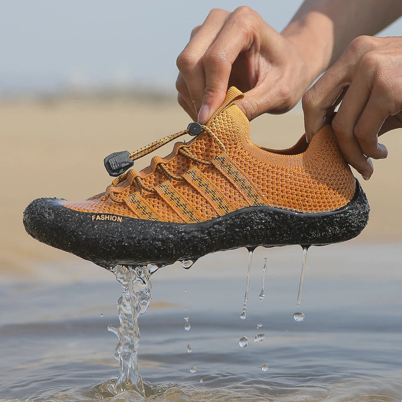 Couples Barefoot Hiking Shoes Lightweight Breathable Quick-Dry Beach Shoes Suitable for Fitness Outdoor Sports And Swimming