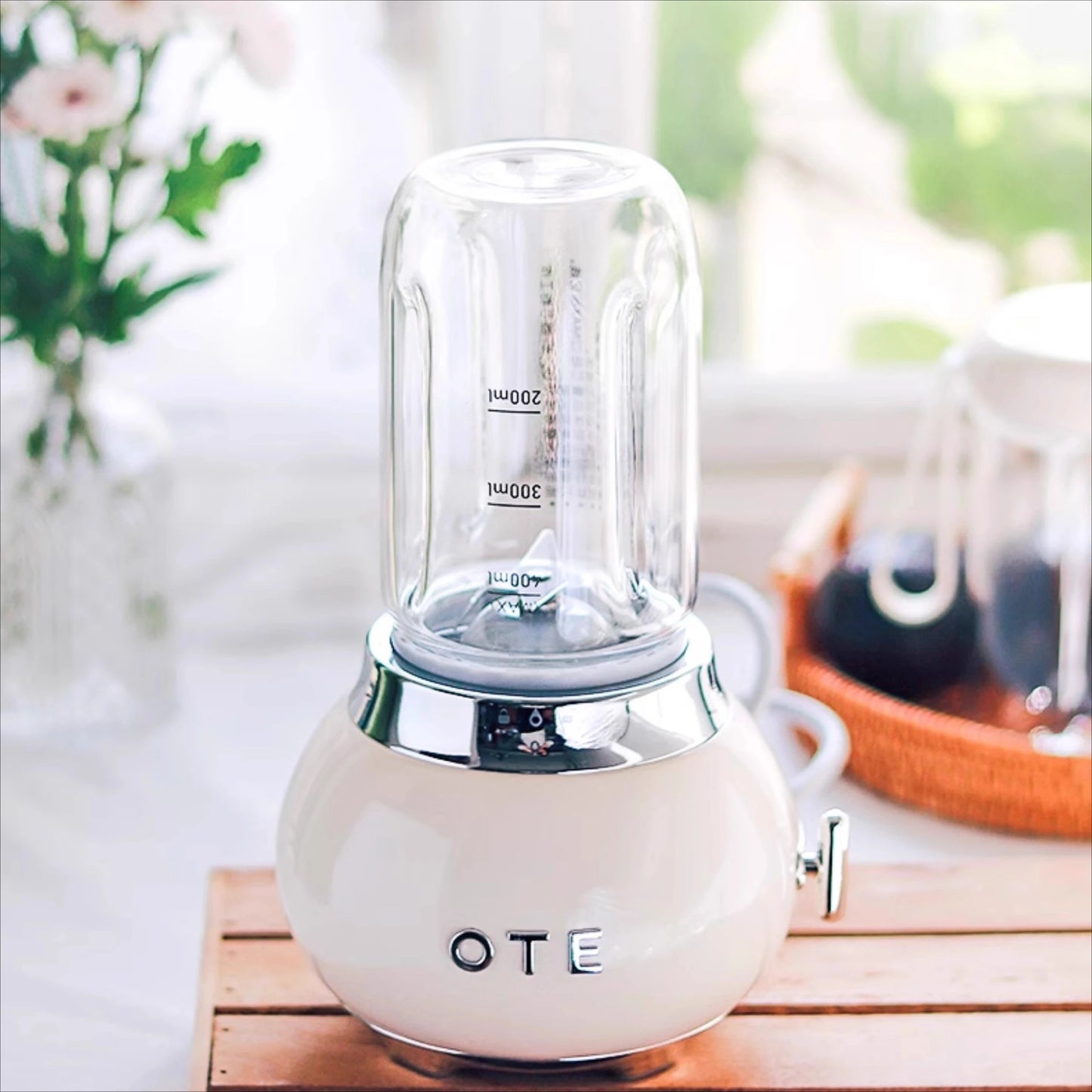 Portable Electric Juicer | Multifunctional Mini Juicing Machine