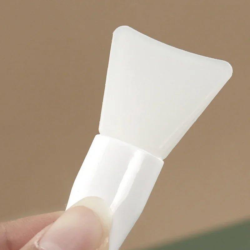 Dual-Use Silicone Facial Mask Brush with Scraper | Perfect Beauty Tool