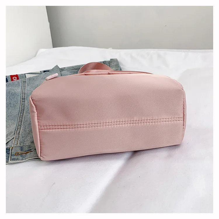 Mochila pequeña multiusos con estilo | Perfecta para el uso diario