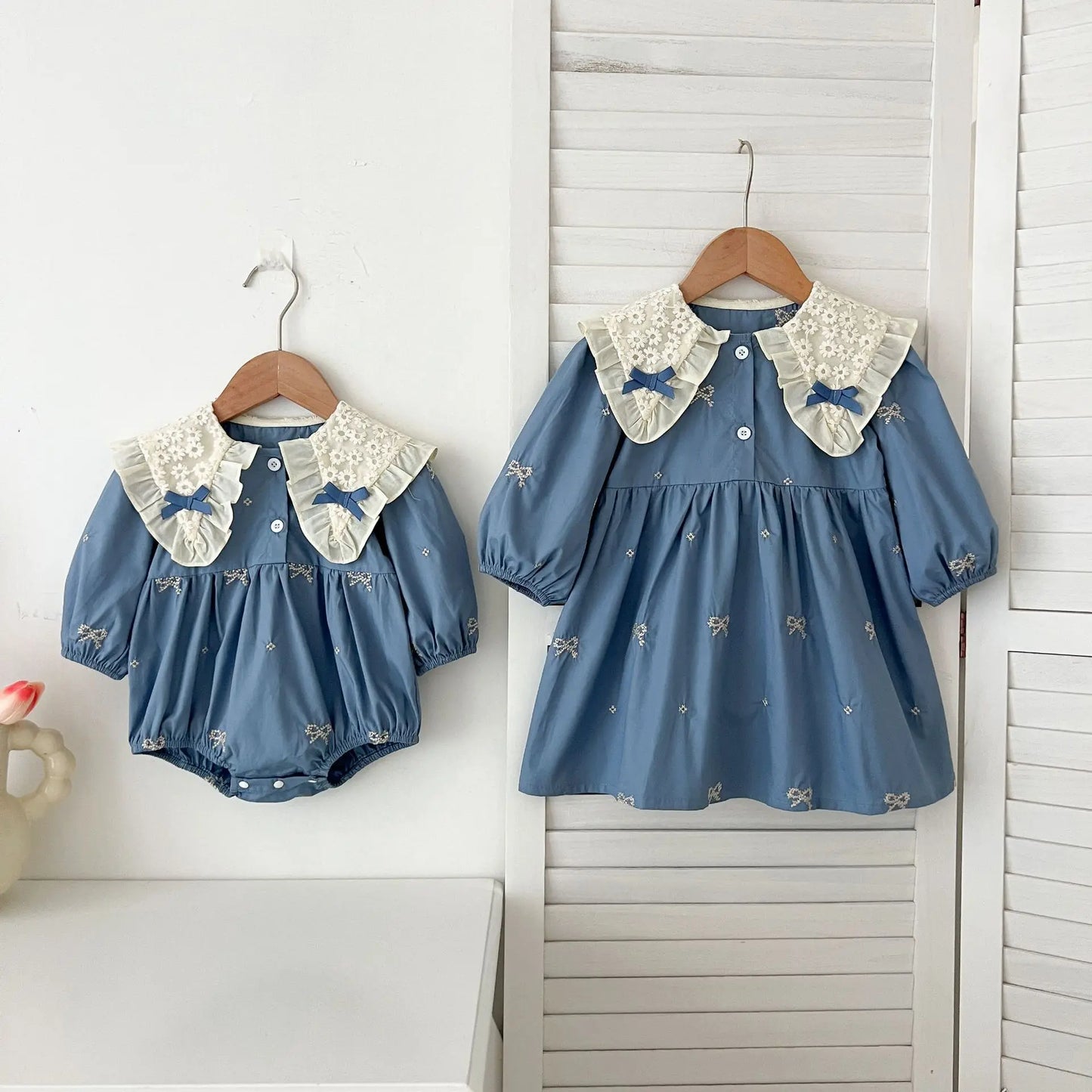 Cute Baby Girls Bow Lace Embroidery Bodysuit & Dress Set