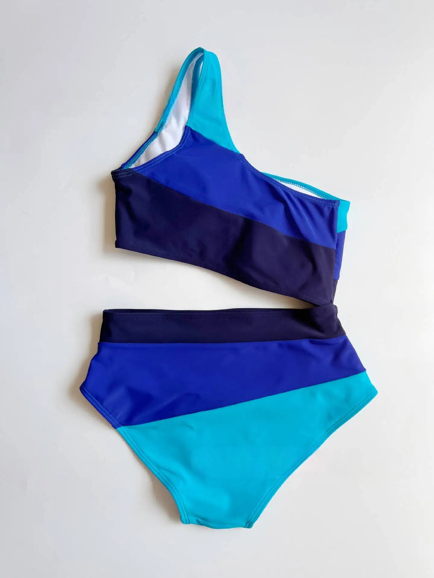 Women's Colorblock One-Piece Swimsuit | Stylish Summer Beachwear