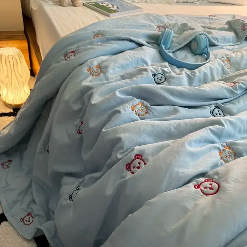 Breathable Summer Quilt | Soft Cotton Bedding for Ultimate Comfort