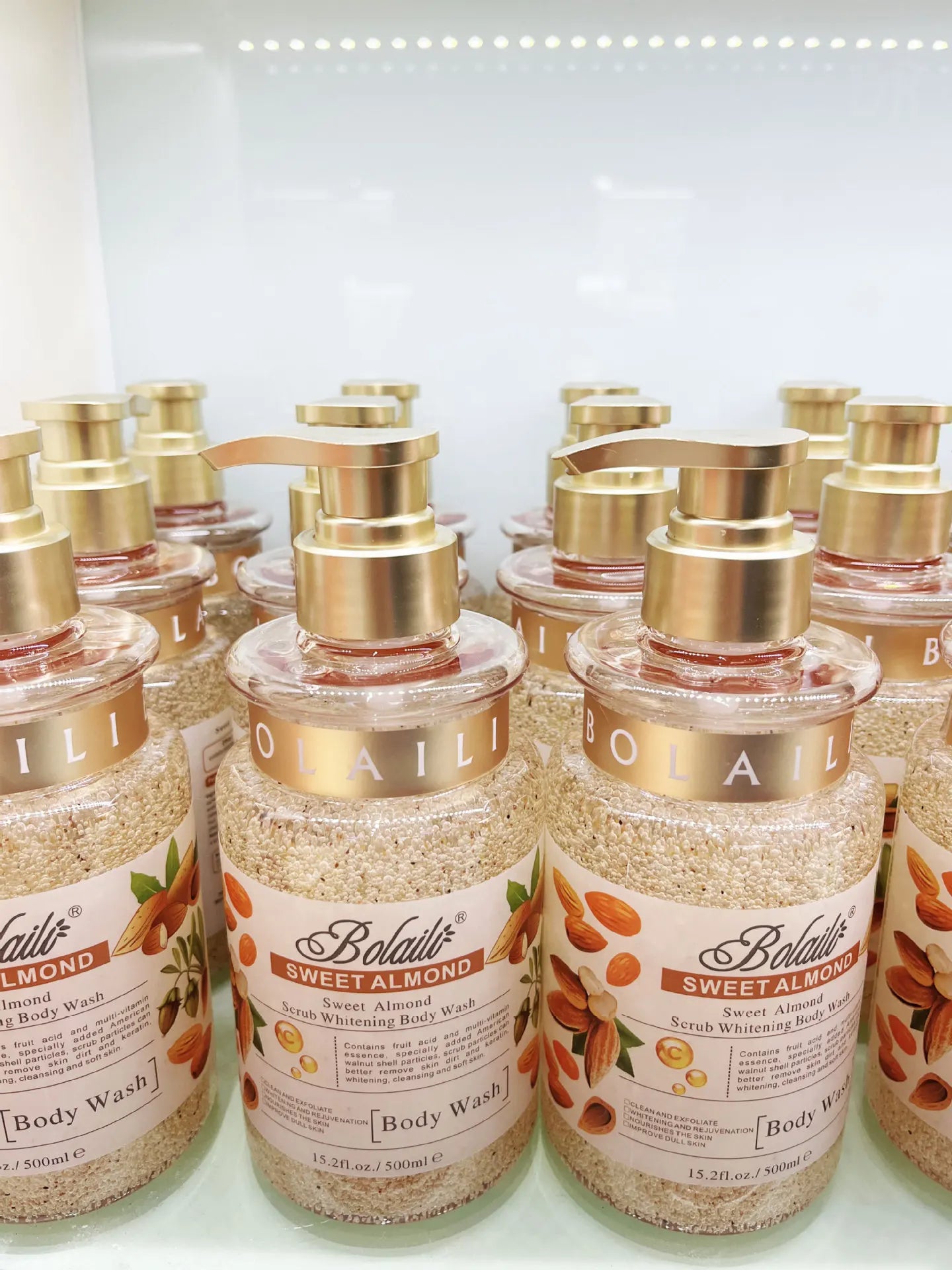 Exfoliating Almond Scrub Body Wash | Deep Clean & Moisturize