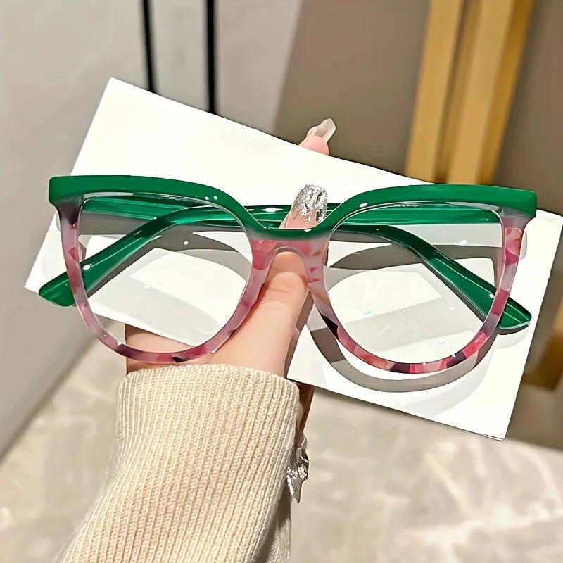 Elegant Cat Eye Glasses for Women | Vintage Gradient Style 2026