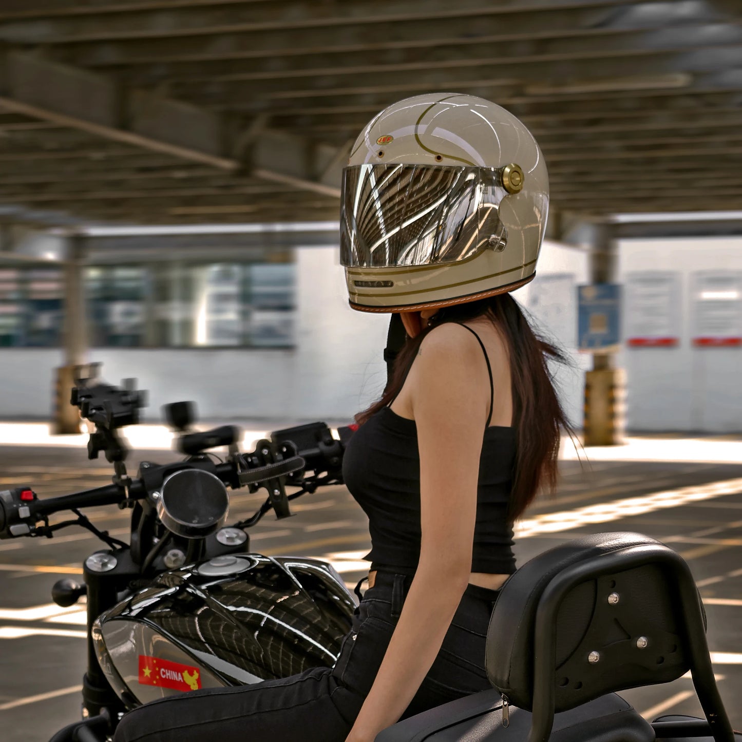 Vintage Full Face Moto Helmet | Retro Style Motorcycle Safety Gear