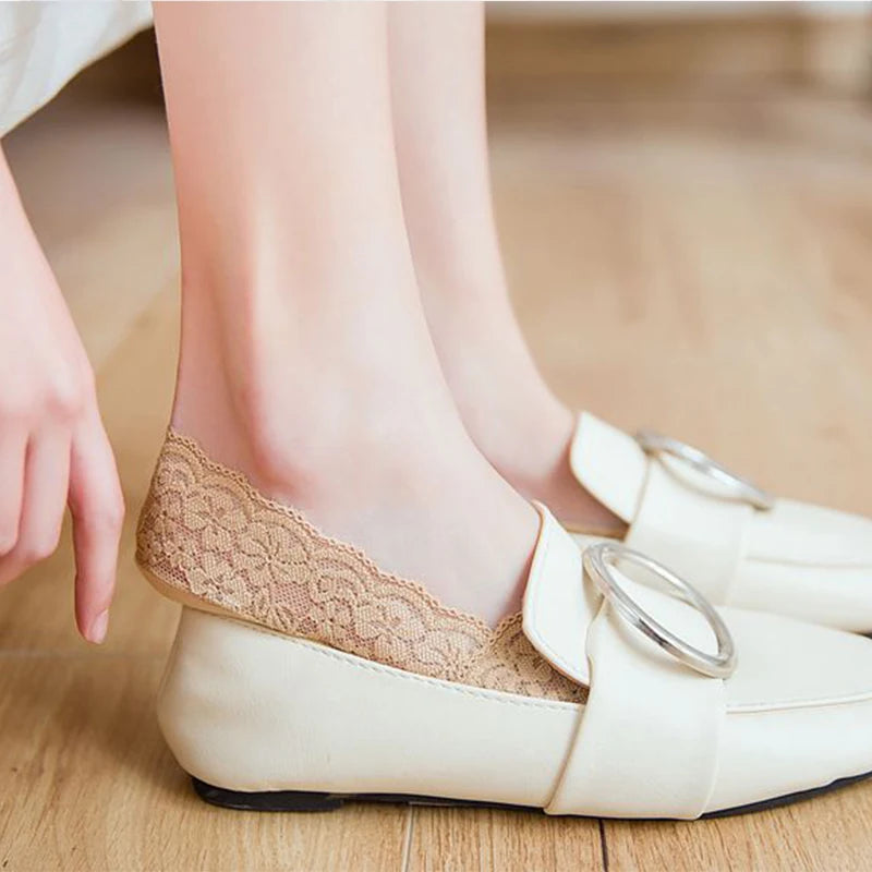Women's Lace Invisible Ankle Socks | Chic No-Show Comfort