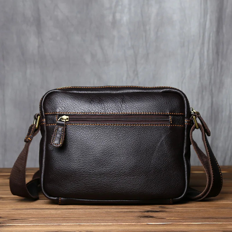 Retro Leather Messenger Bag for Men | Stylish and Functional