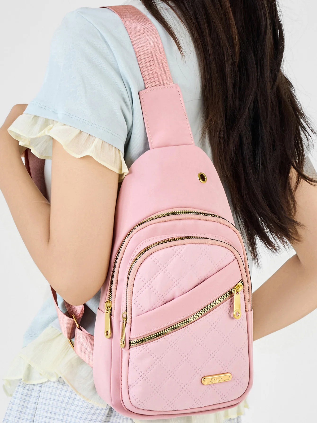 Fashionable Women's Chest Bag | Adjustable Shoulder Straps, Versatile Storage