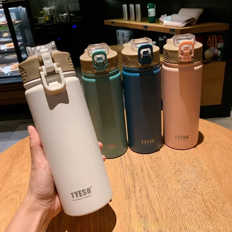 Stainless Steel Insulated Water Bottle with Straw - 600/750ML