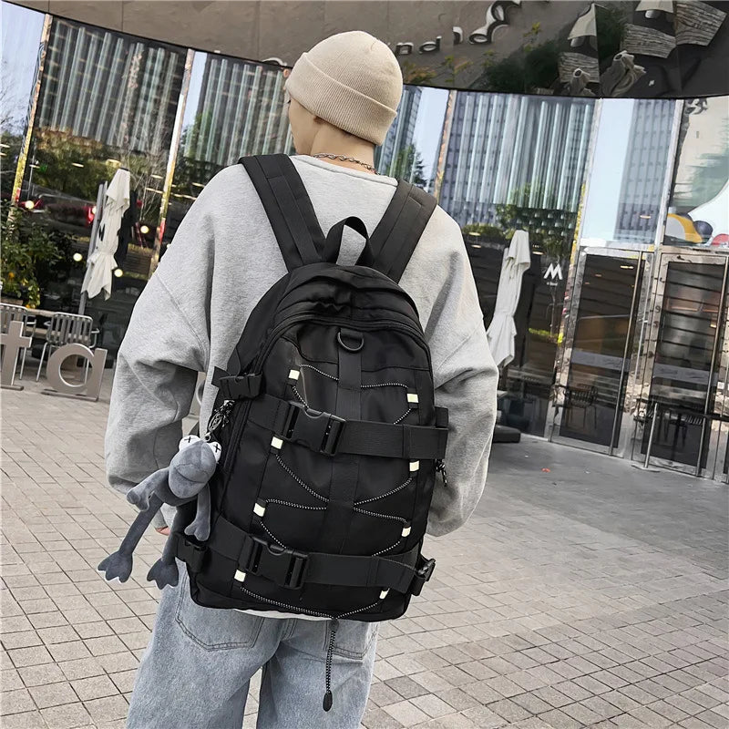 Mochila unisex moderna para la escuela y el skateboard