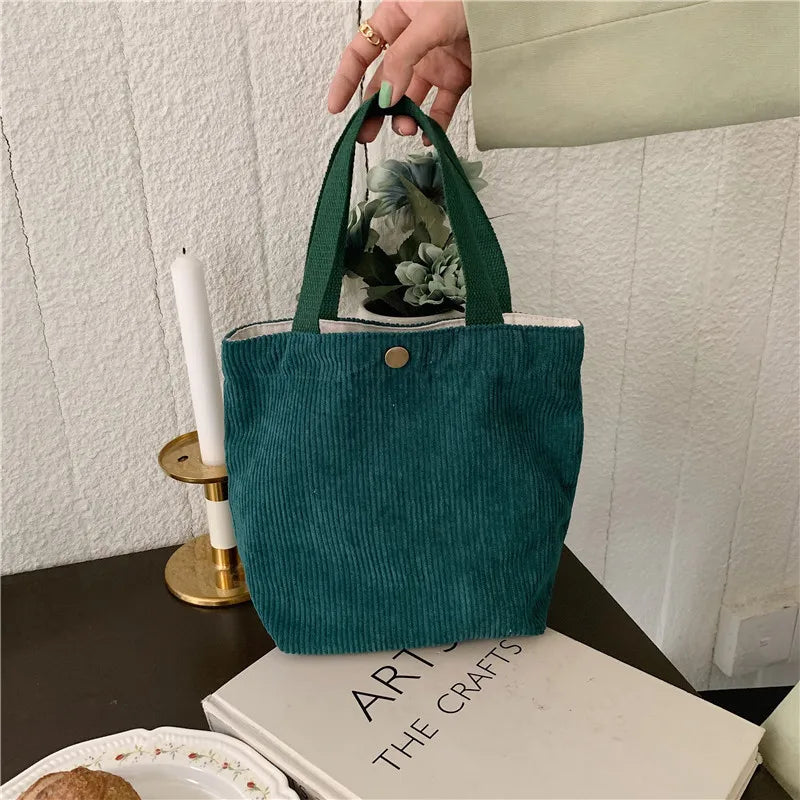 Elegante bolso de mano pequeño de terciopelo para mujer | Un esencial de estilo casual
