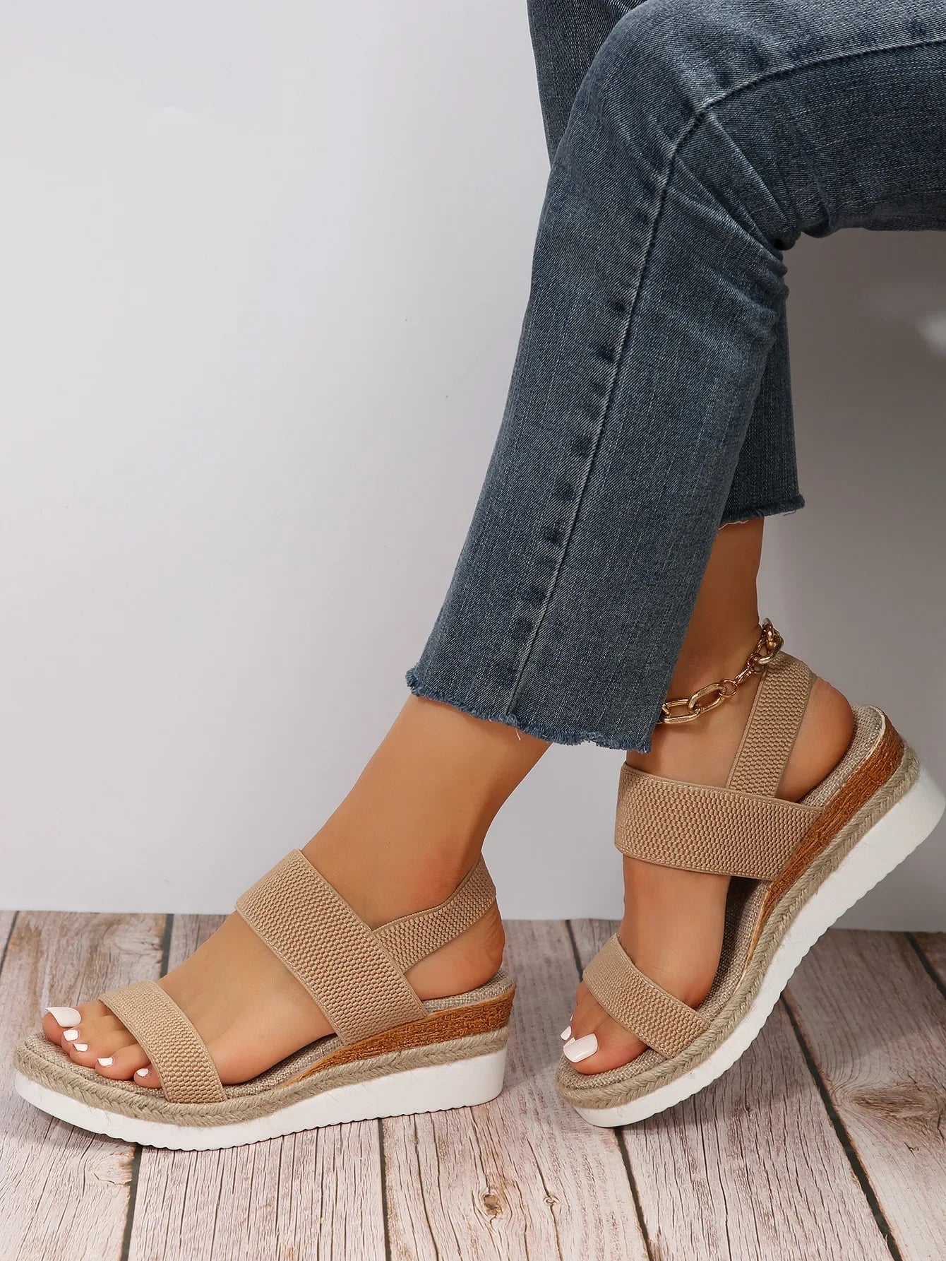 Stylish Women's Wedge Heeled Platform Sandals for Summer Comfort