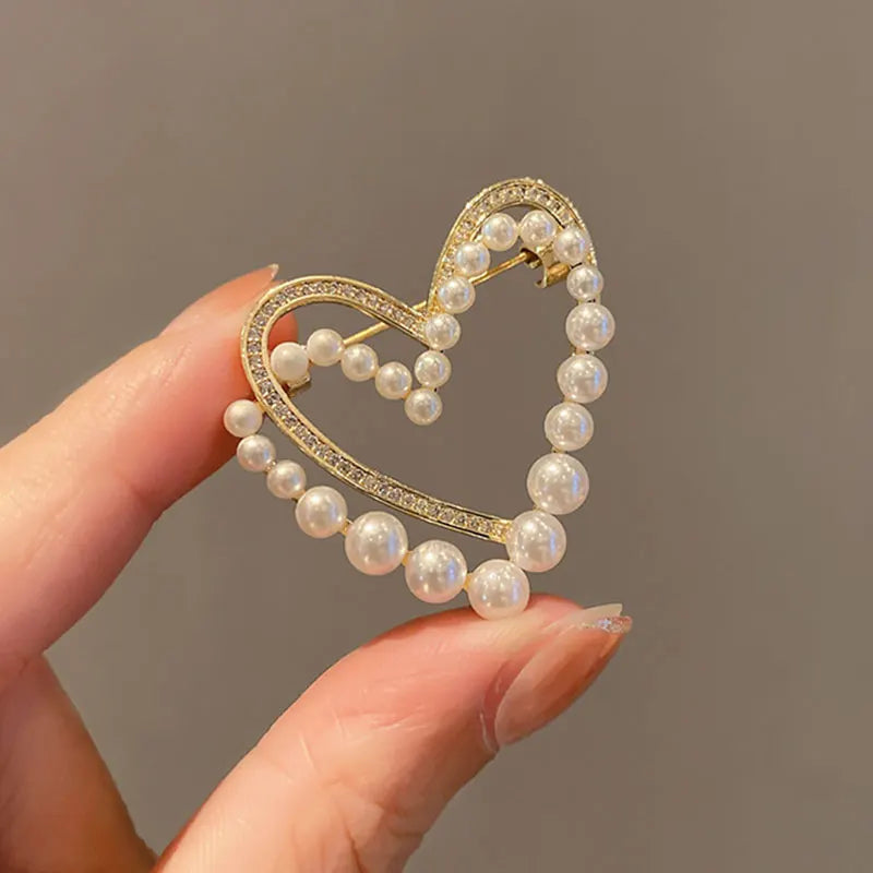 Elegant Gold Color Rhinestone Shovel Brooch for Stylish Accessory