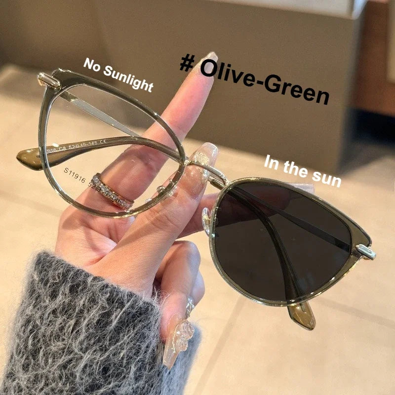 Women's Photochromic Cat's Eye Glasses | UV Protection Eyewear
