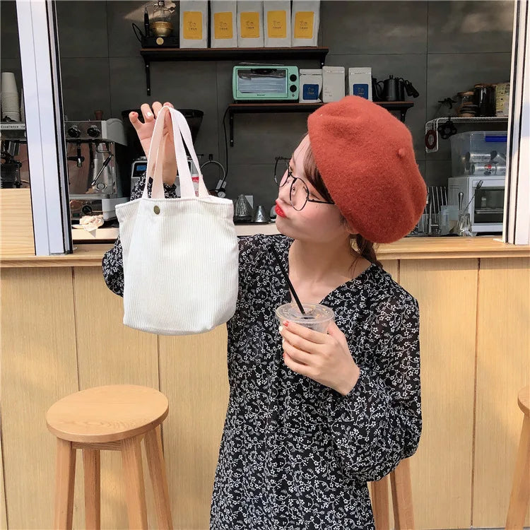 Elegante bolso de mano pequeño de terciopelo para mujer | Un esencial de estilo casual