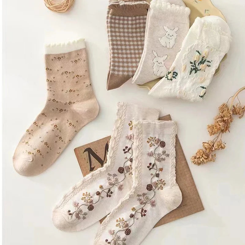 Trendy Women's Retro Art Tubular Socks | Cozy Autumn Essential
