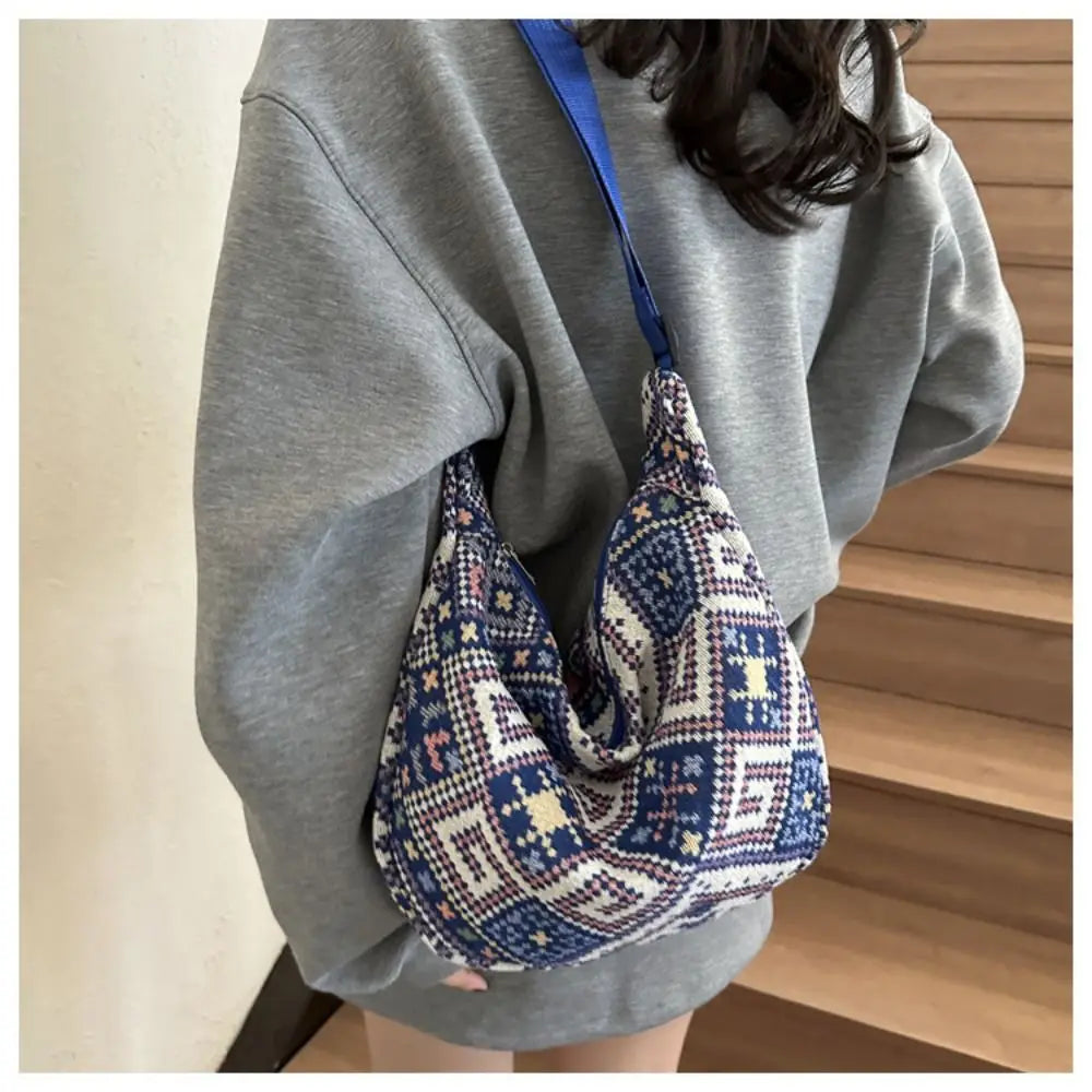 Fashionable Large-Capacity Canvas Shoulder Bag for Women