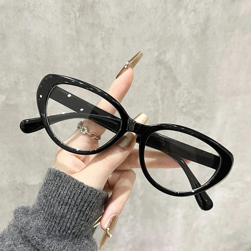 Trendy Cat-Eye Glasses for Unisex Street Fashion Accessories