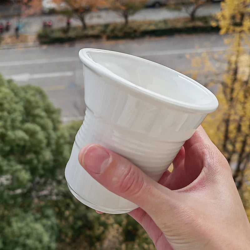 Taza de café de cerámica arrugada con estilo | Tumbler nórdico único