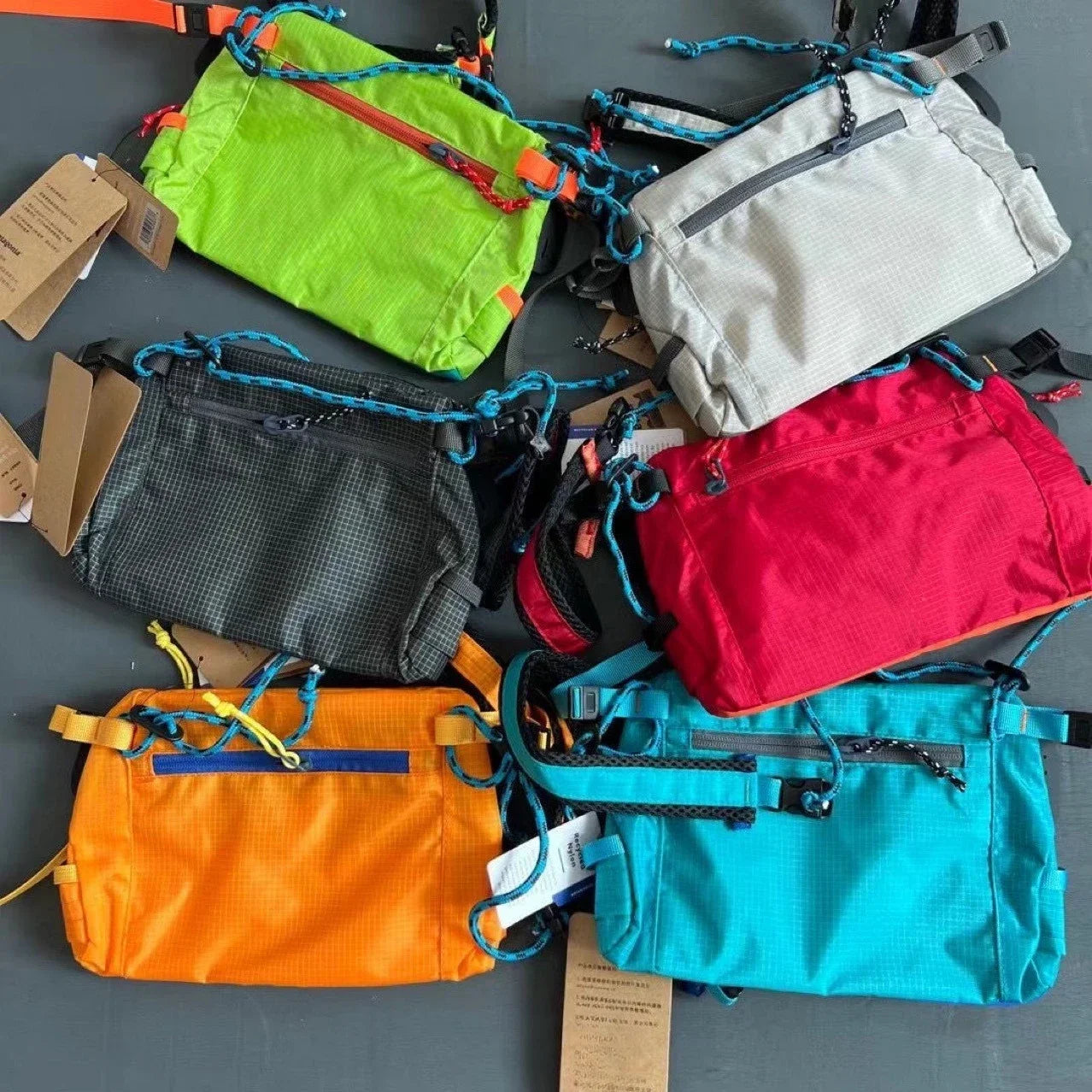 New Bata men's and women's sports envelope bag, fishing bag, versatile shoulder bag, workwear, mobile phone, small shoulder bag