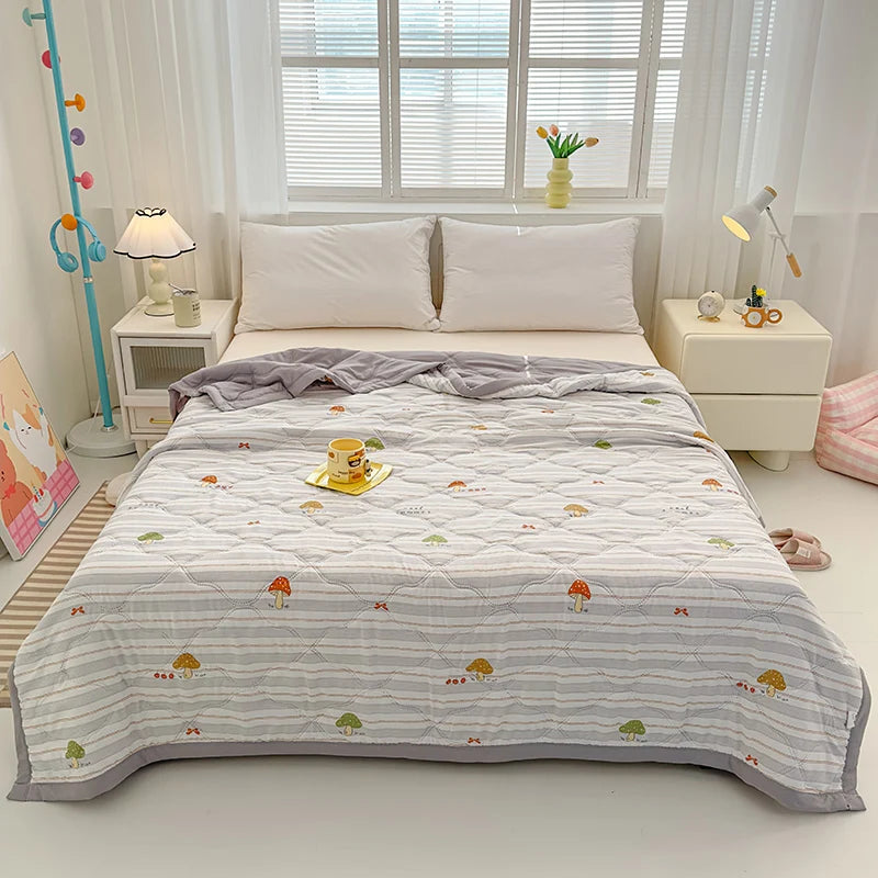 Breathable Summer Quilt - Lightweight Air Conditioned Blanket