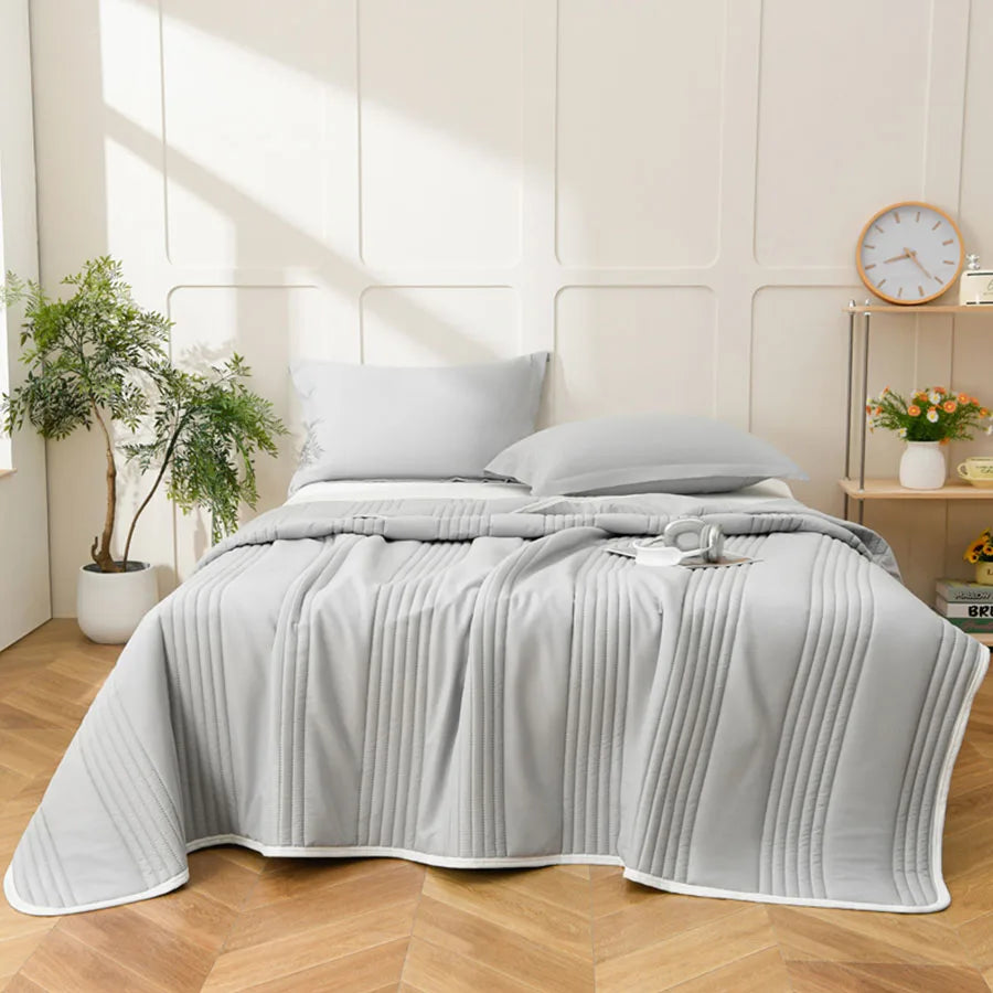 High-Quality Cool Air Blanket | Soft & Breathable Summer Quilt
