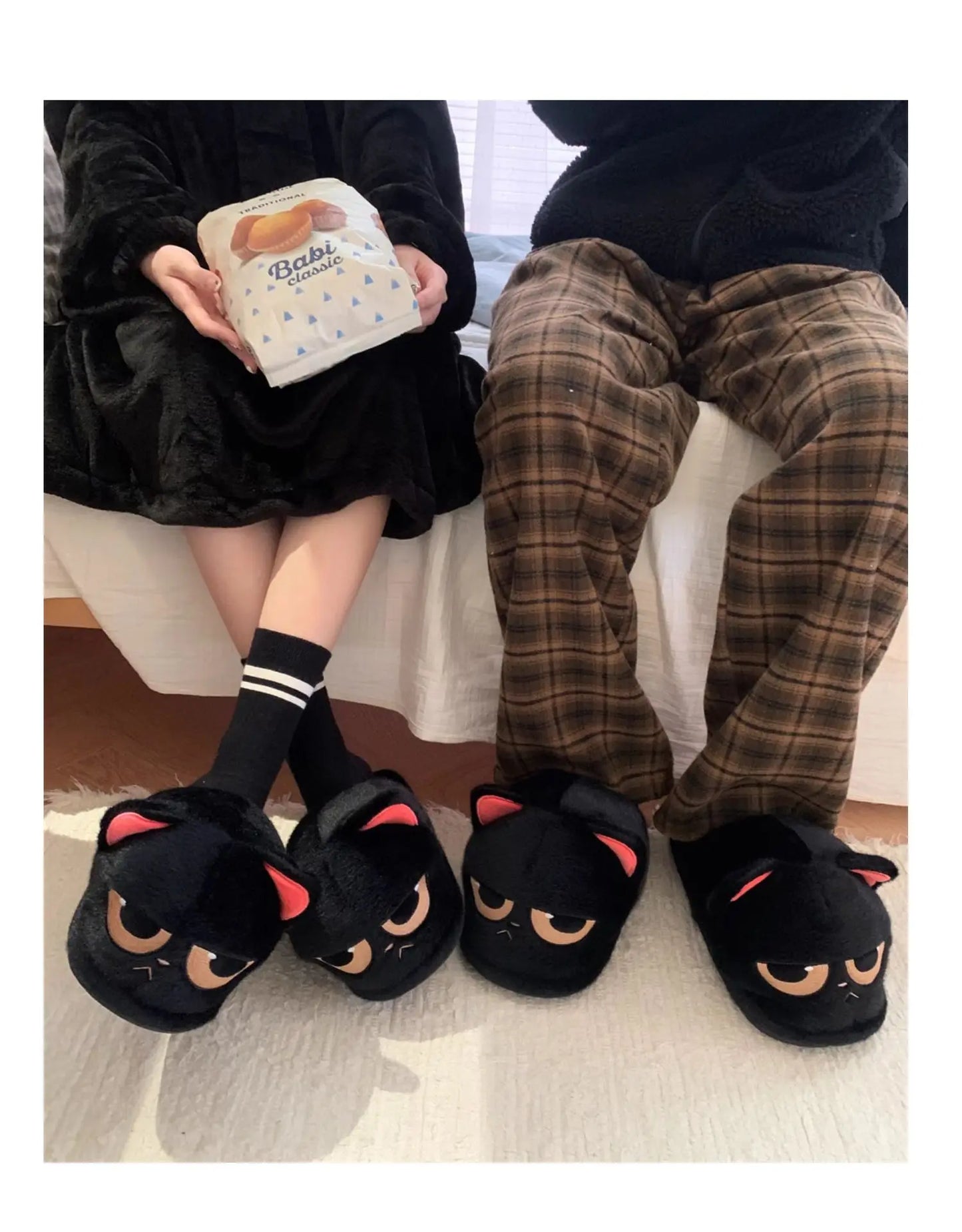 Unisex Cute Cartoon Cat Plush Slippers | Cozy Winter House Shoes