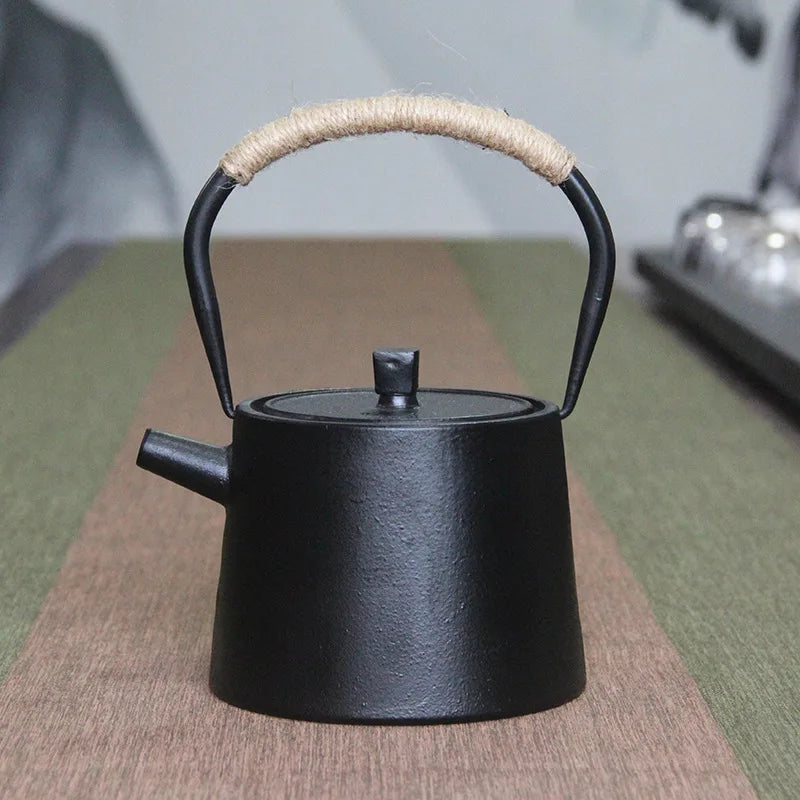 Large Capacity Japanese Cast Iron Teapot | Perfect for Home & Outdoors