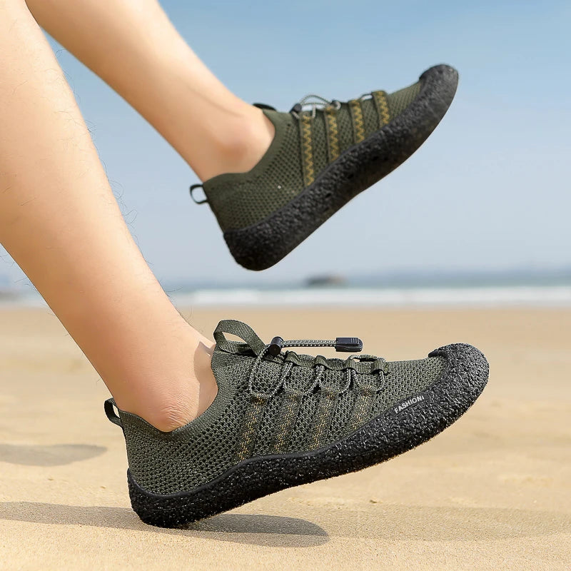 Couples Barefoot Hiking Shoes Lightweight Breathable Quick-Dry Beach Shoes Suitable for Fitness Outdoor Sports And Swimming