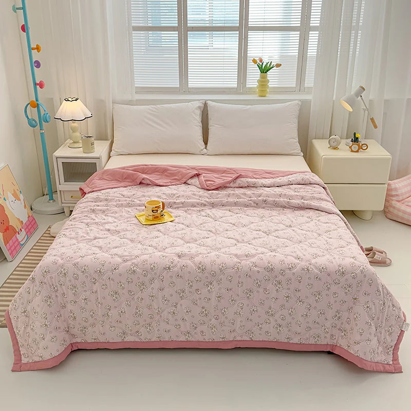 Breathable Summer Quilt - Lightweight Air Conditioned Blanket